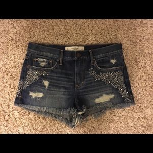 Abercrombie and Fitch Jean Shorts - Size 6 / 28